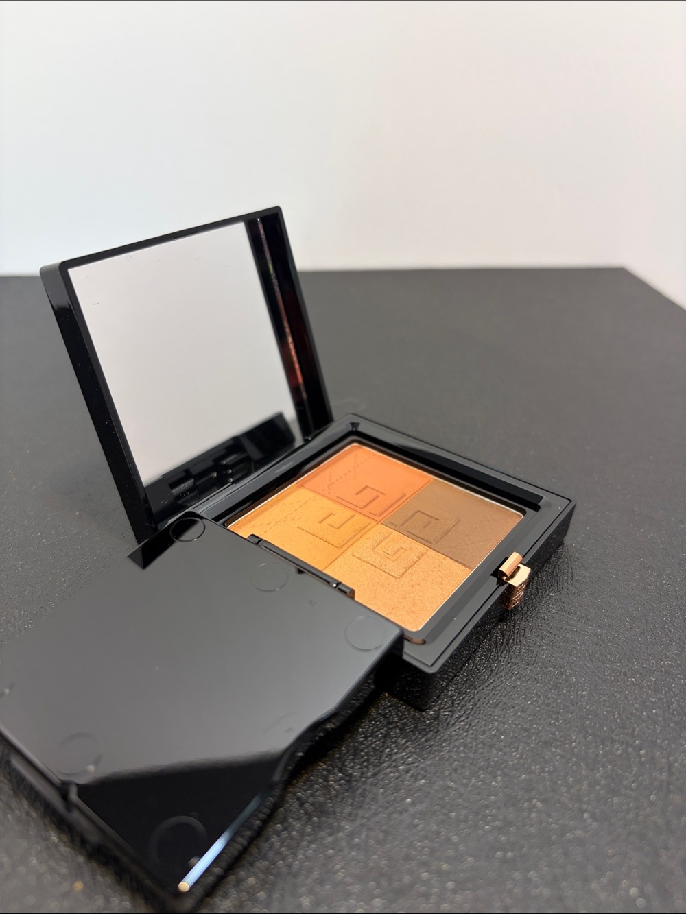Givenchy Warm Sunset Quad bronzer & sculpting Palette -  organza Bronze 003